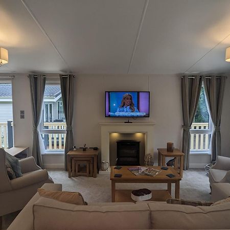 Luxury Stunning Sensation Lodge On 5 Star Shorefield Country Park New Forest Entertainment And Leisure Passes Included Milford on Sea Buitenkant foto