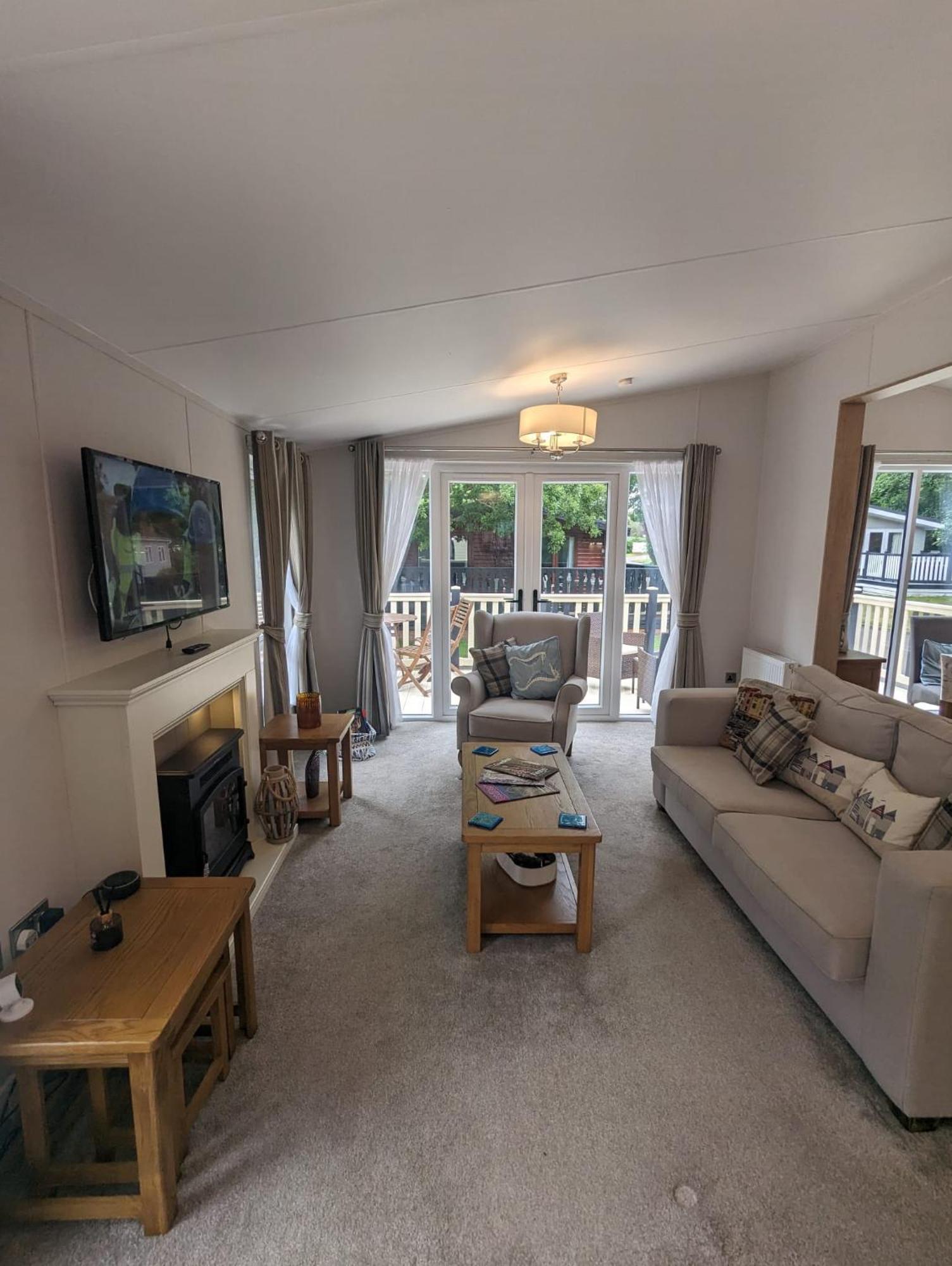 Luxury Stunning Sensation Lodge On 5 Star Shorefield Country Park New Forest Entertainment And Leisure Passes Included Milford on Sea Buitenkant foto